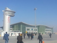 冬日新疆行之七：坐飞机过天山俯视西部壮美大